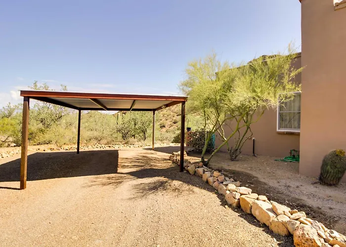 Mountain Views & Private Jacuzzi: Casita