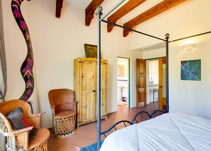 Mountain Views & Private Jacuzzi: Casita Tucson